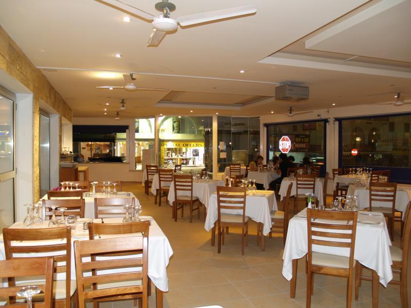 Daphne Hotel Apartments Cyprus Paphos Buitenkant foto